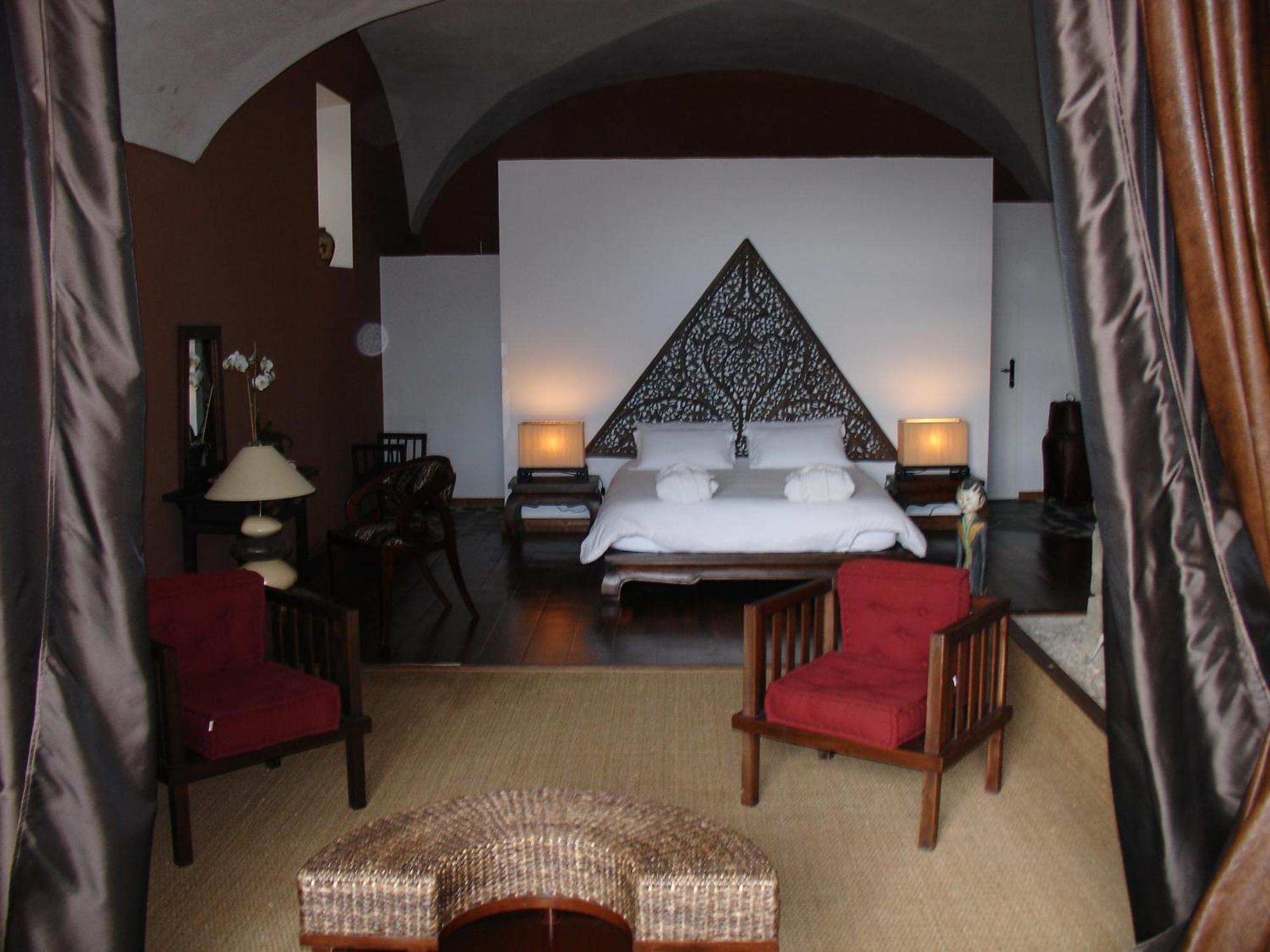 Le Prieure Des Sources Hotell La Répara Exteriör bild